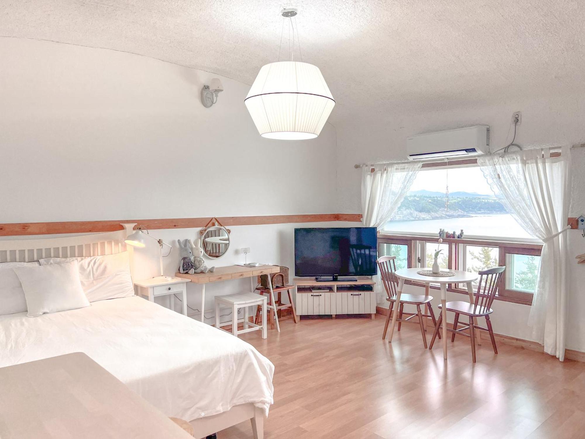 Country House Exclamation Mark & Comma Namhae Ngoại thất bức ảnh