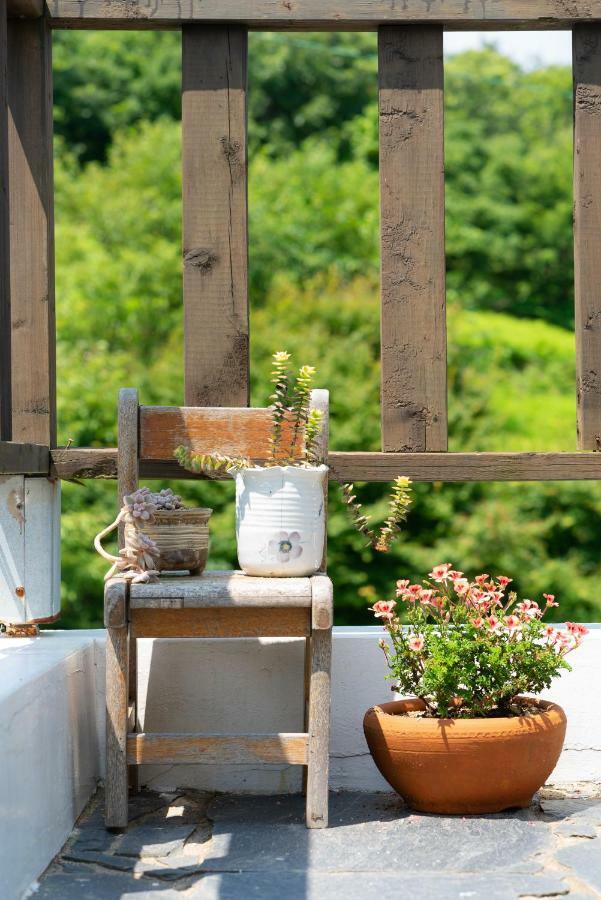 Country House Exclamation Mark & Comma Namhae Ngoại thất bức ảnh